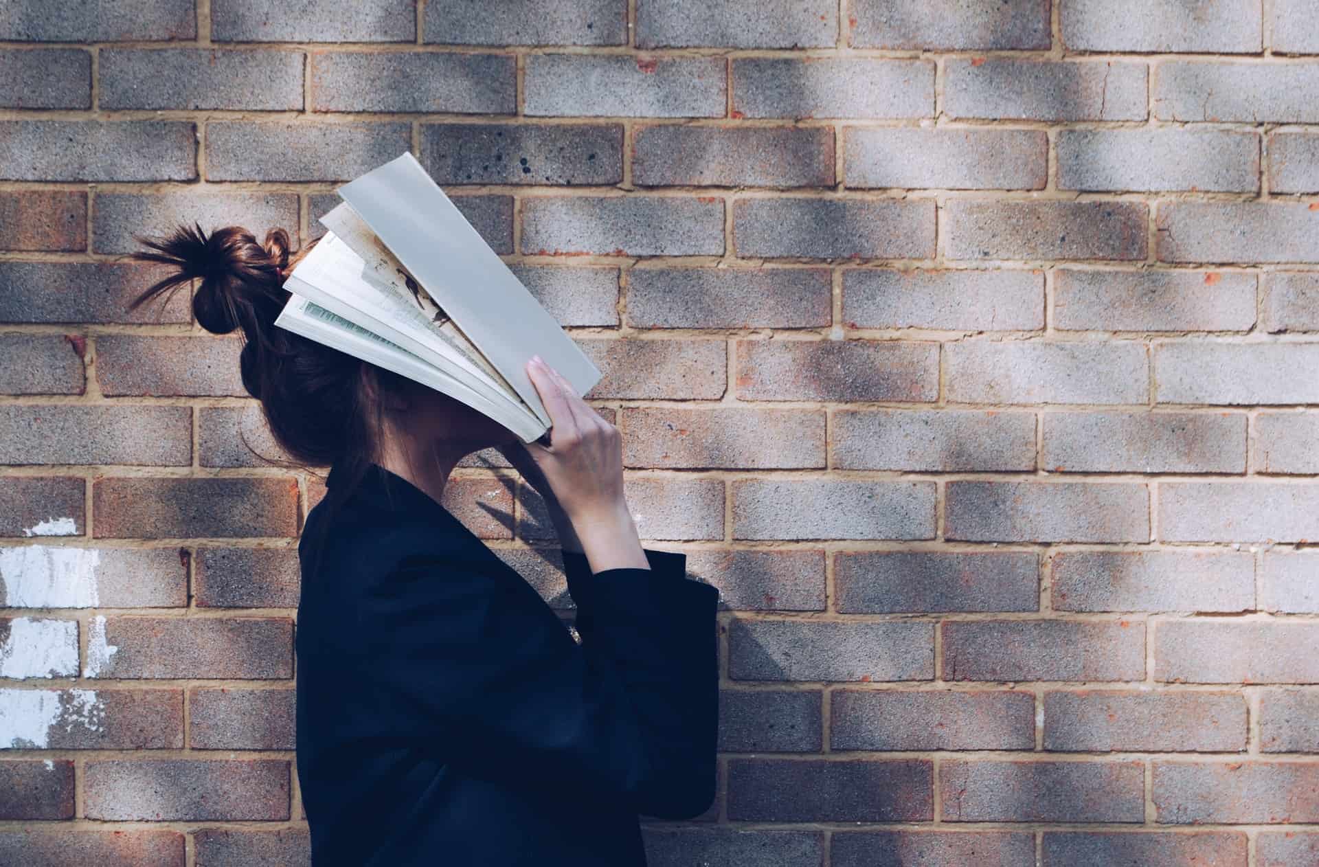 Stop Reading With Suffering. Why Reading for the Sake of It Will Give You Joy, Pleasure, and Results